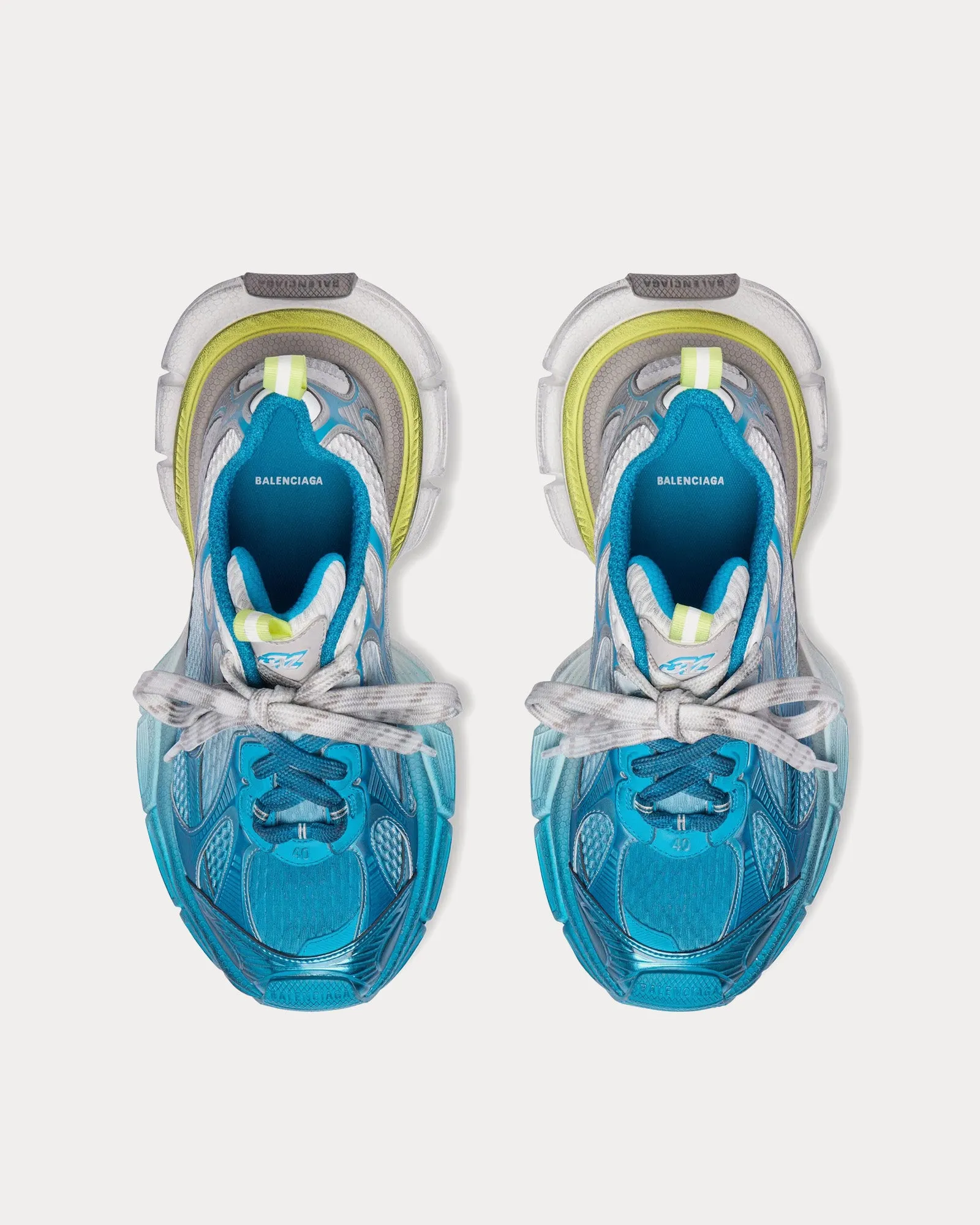 3XL Toe Spray White / Blue / Yellow Low Top Sneakers