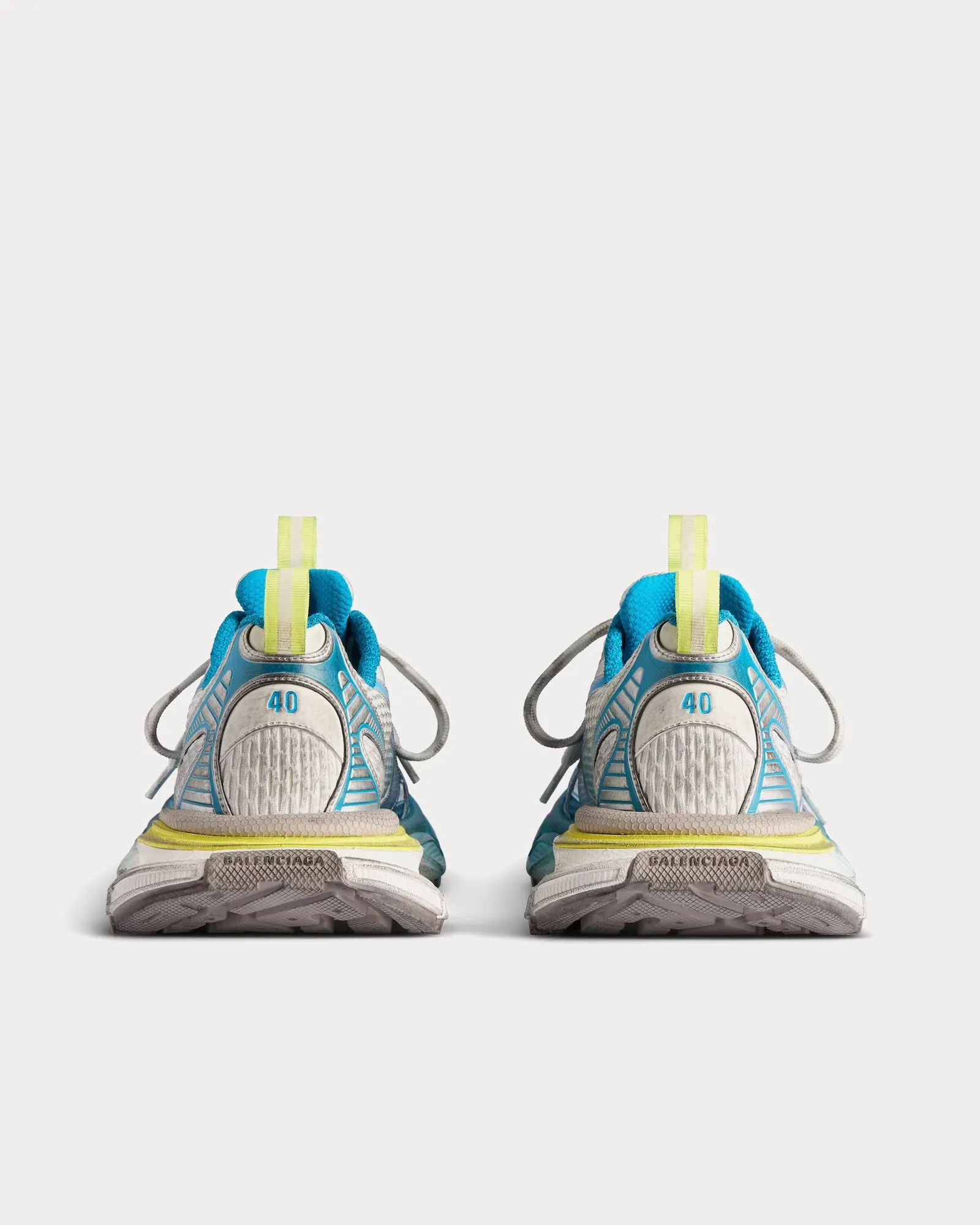 3XL Toe Spray White / Blue / Yellow Low Top Sneakers