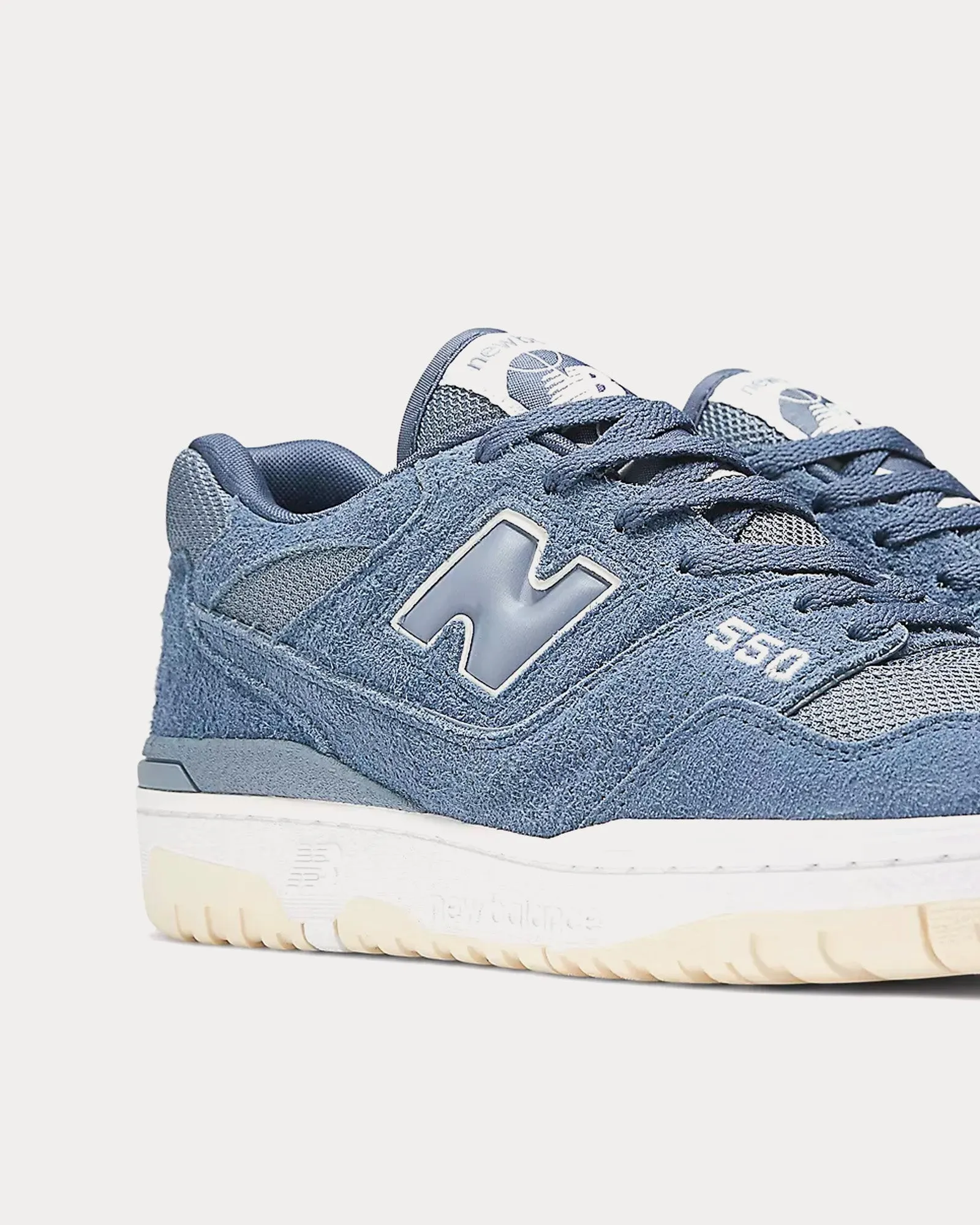550 Arctic Grey / Vintage Indigo / Macadamia Nut Low Top Sneakers