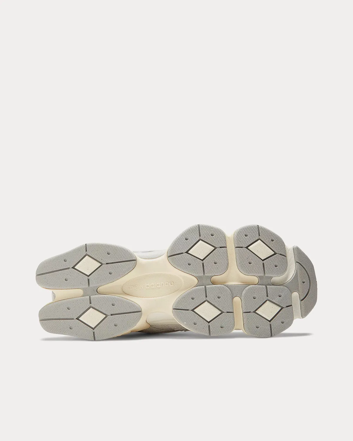 9060 Quartz Grey / Team Cream / Sea Salt Low Top Sneakers