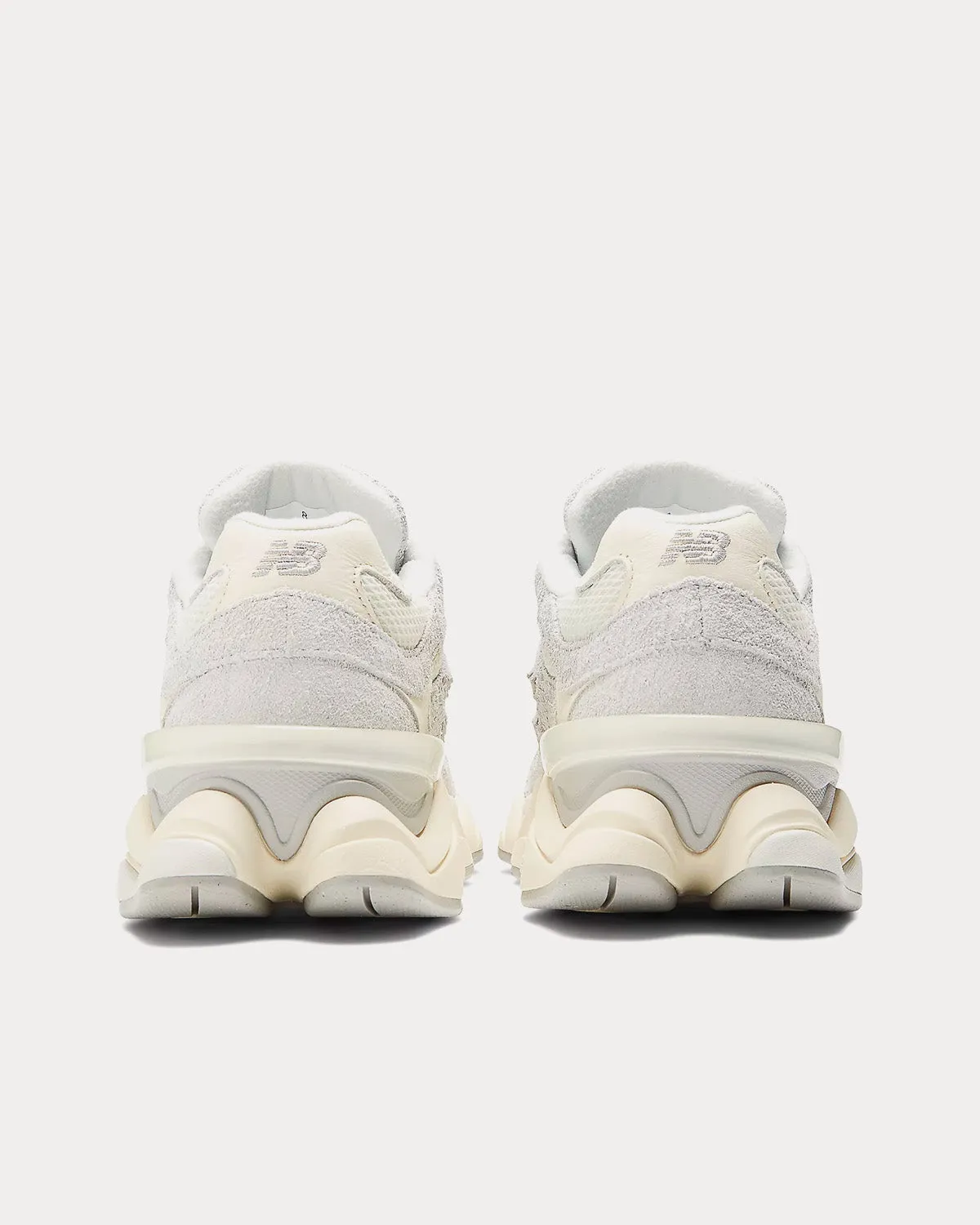 9060 Quartz Grey / Team Cream / Sea Salt Low Top Sneakers