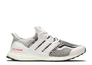 Adidas ULTRABOOST 5.0 DNA 'ZEBRA' sneakers, white