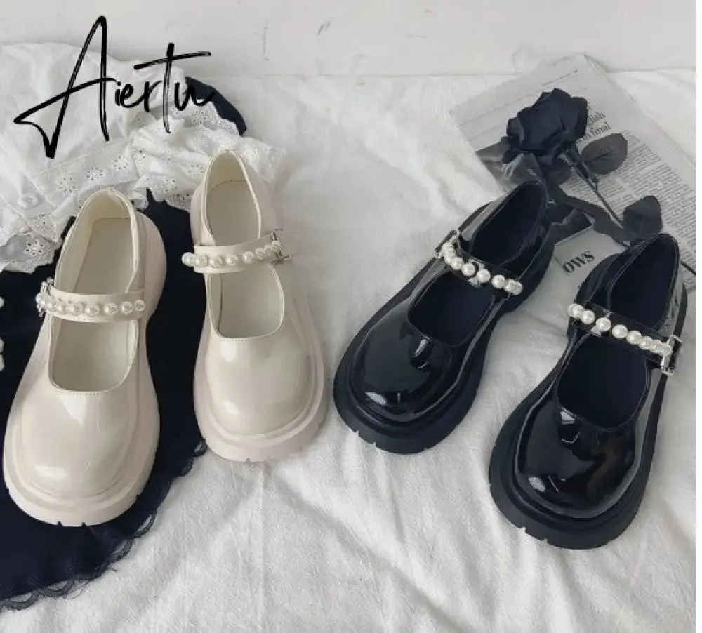 Aiertu Lolita shoes spring fashion pearl platform high heels Mary Jane Japanese retro small leather shoes female college students shoes