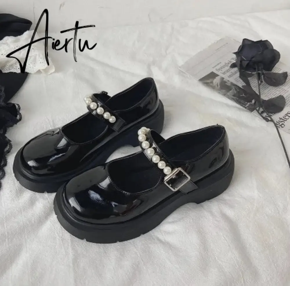 Aiertu Lolita shoes spring fashion pearl platform high heels Mary Jane Japanese retro small leather shoes female college students shoes