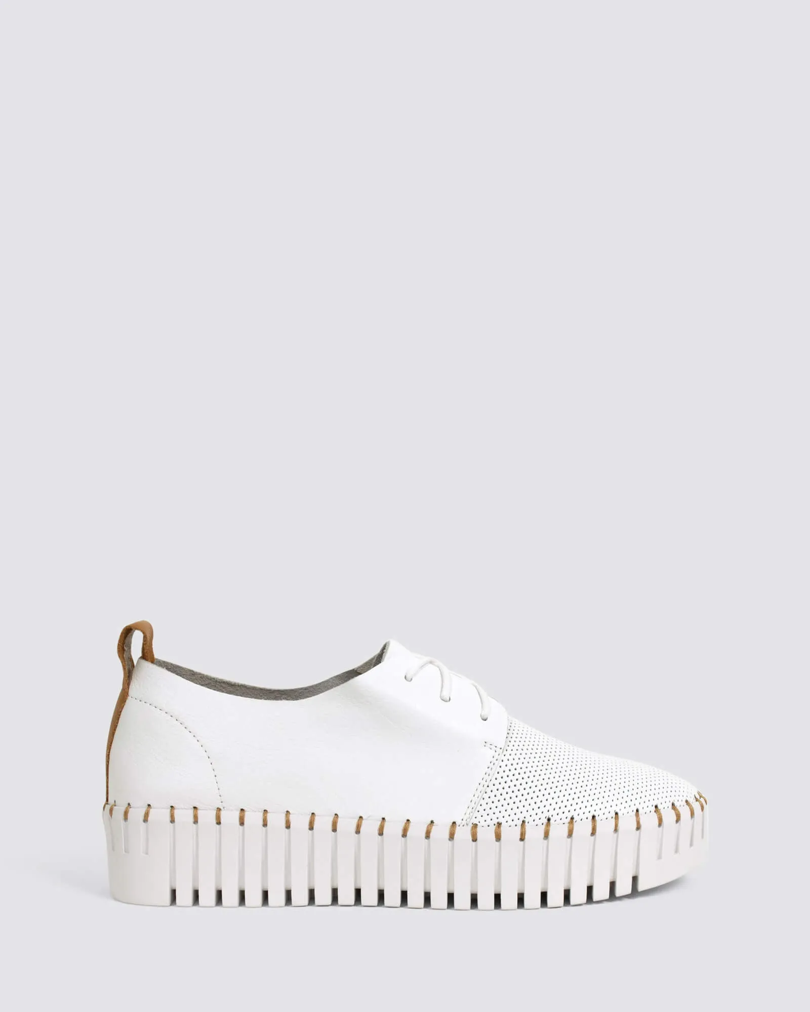 BATU WHITE/TAN/WHITE SOLE