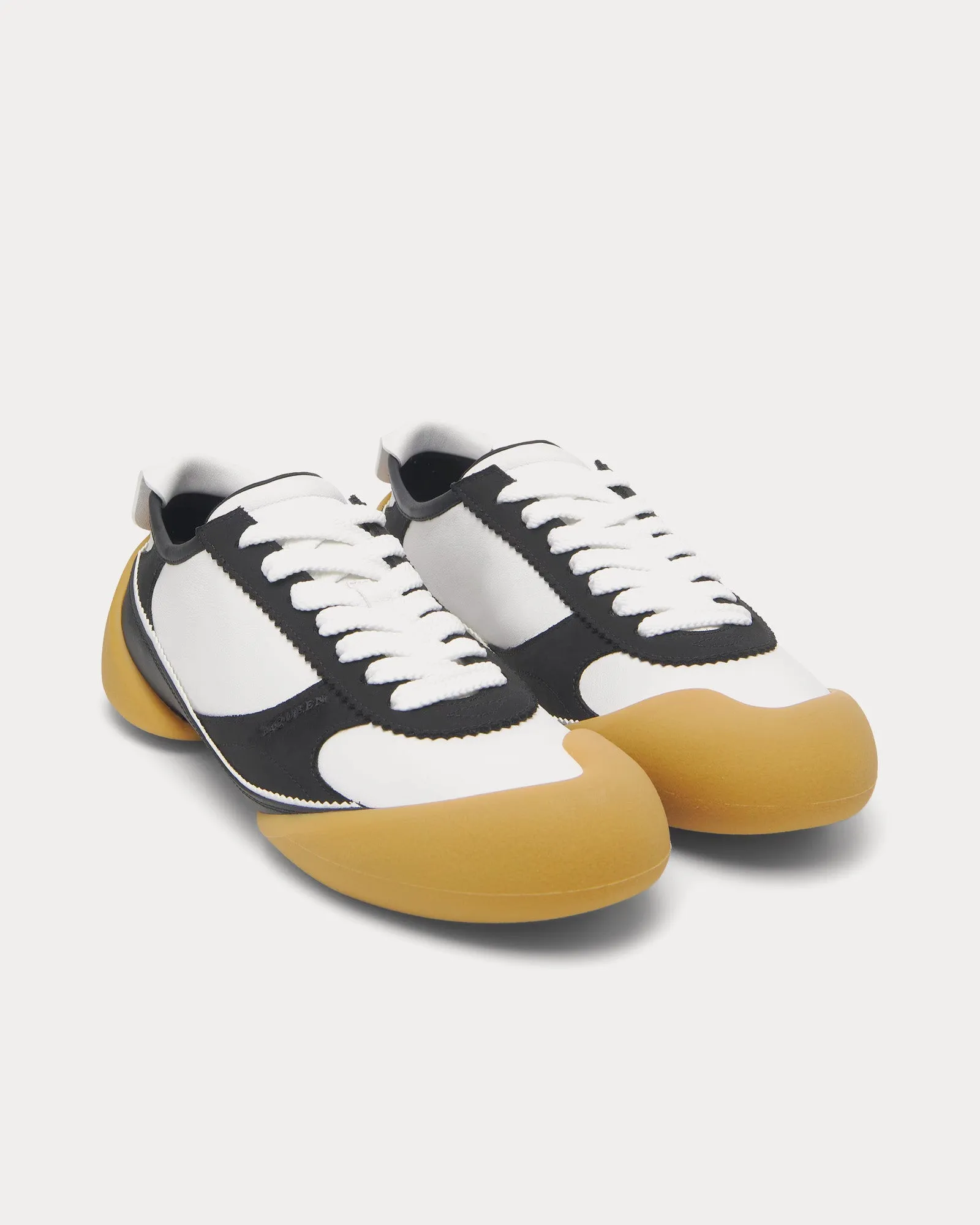 Flexion Leather & Rubber Black / White Low Top Sneakers