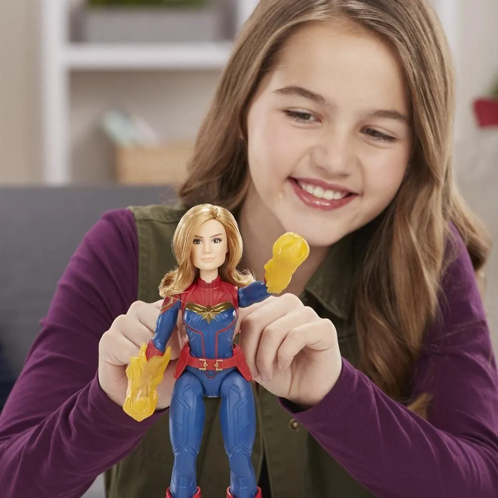 HASBRO  Cosmic Captain Marvel: Carol Danvers becomes one of the universe’s most powerful heroes when Earth is caught in the middle of a galactic war between two alien races - E4565