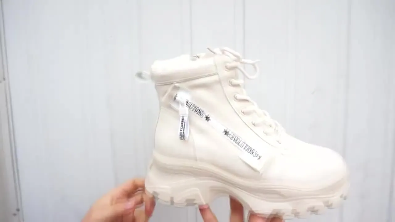 Leather Women's Chunky Boots Winter Thick Fur Warm Women Platform Sneakers