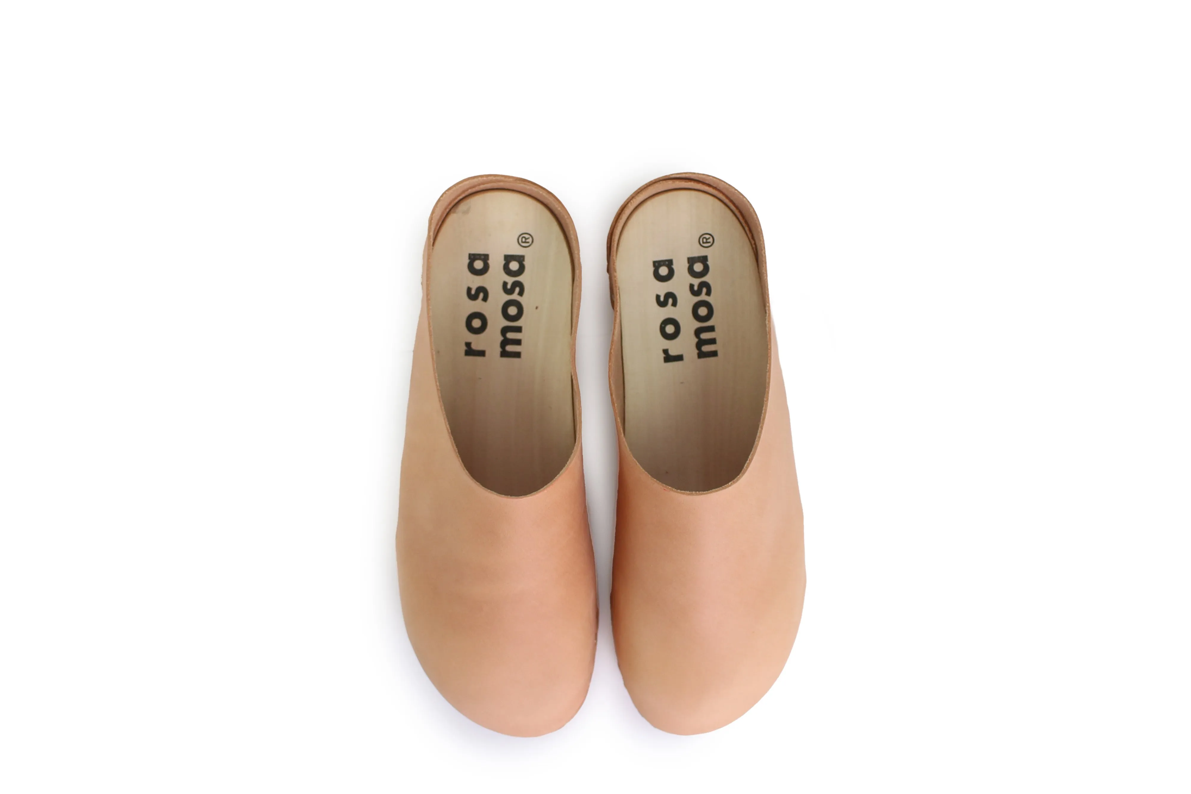 LEO CLOG   Cammello