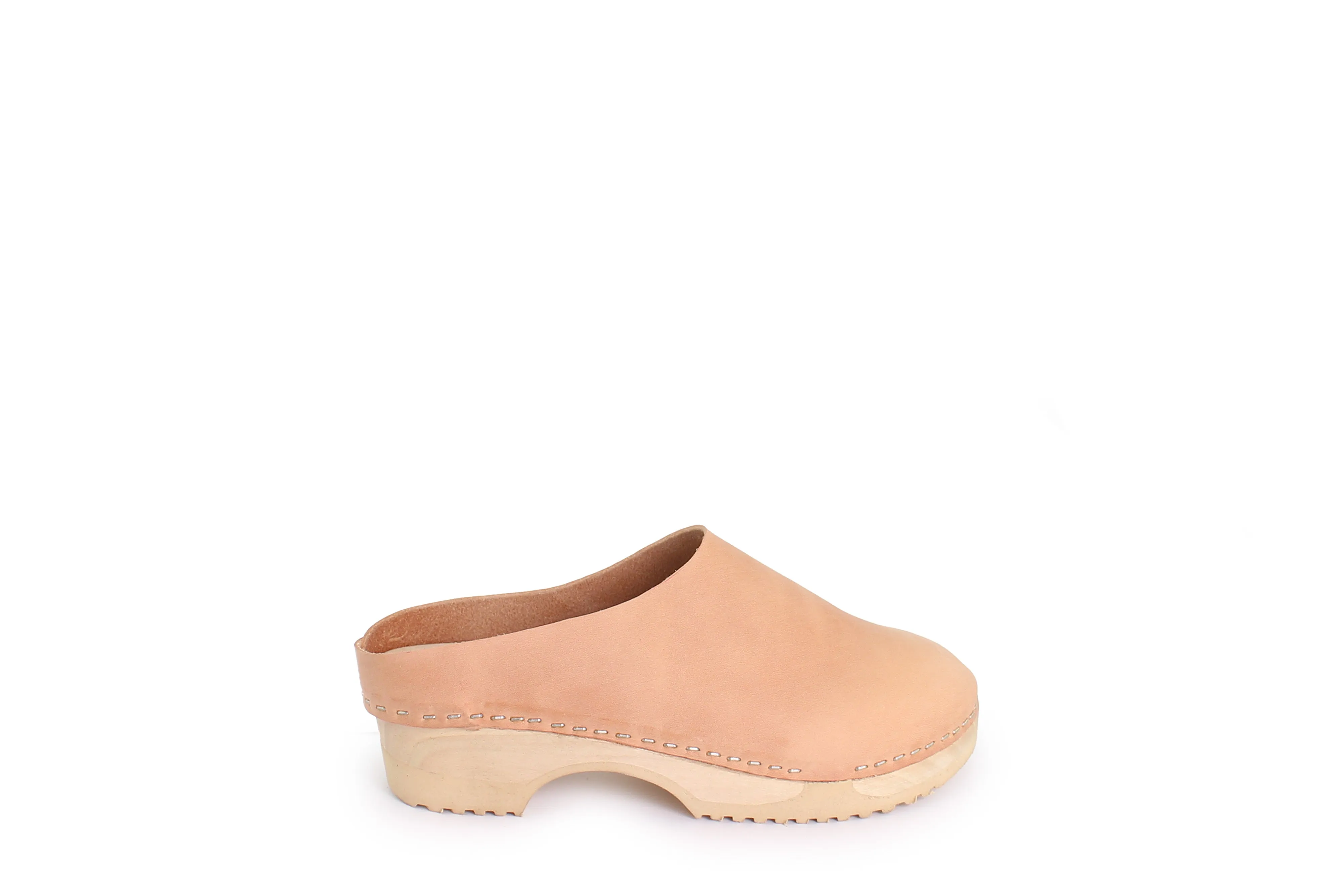 LEO CLOG   Cammello