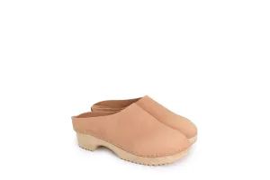 LEO CLOG   Cammello