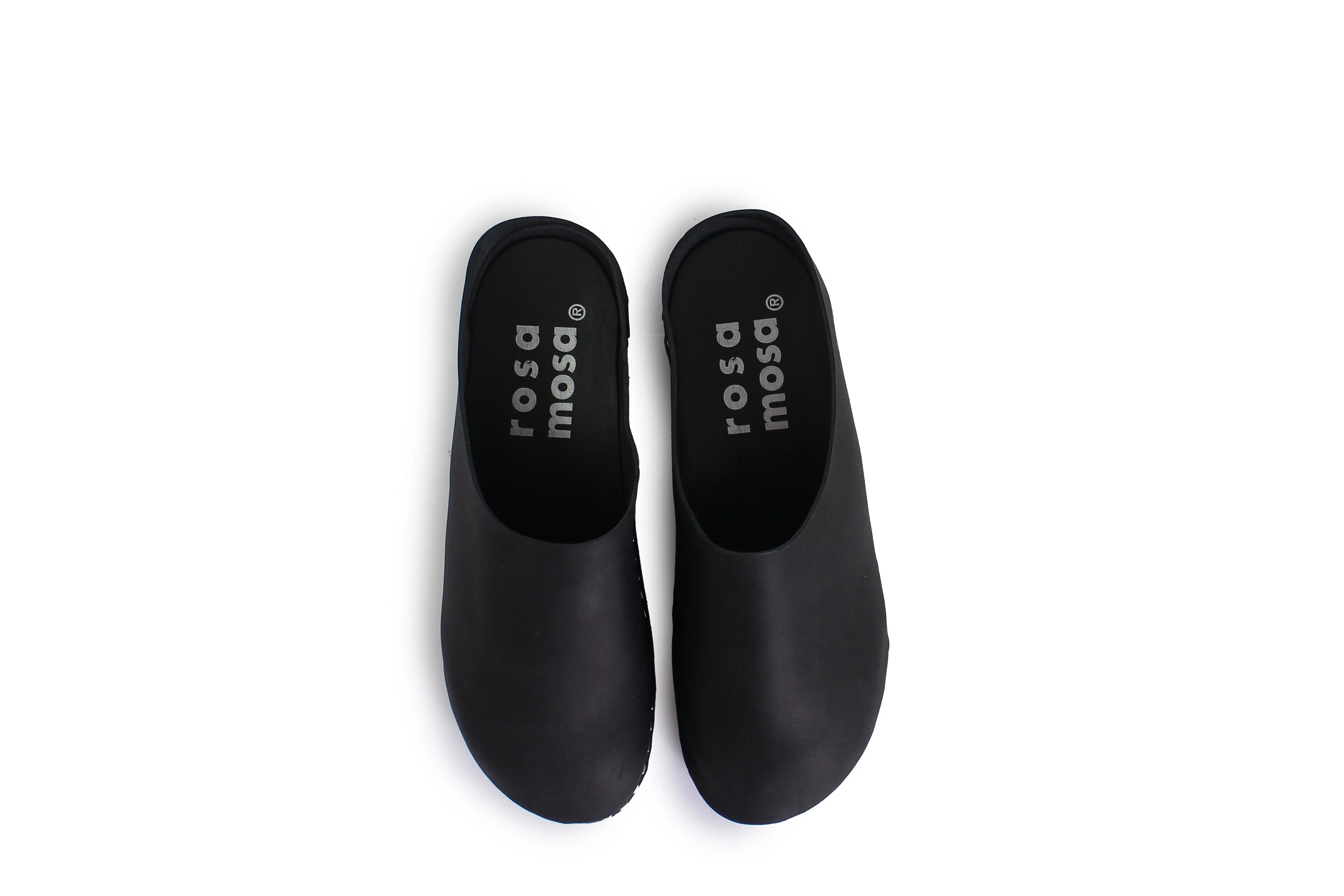 LEO CLOG Dark Sole   Black
