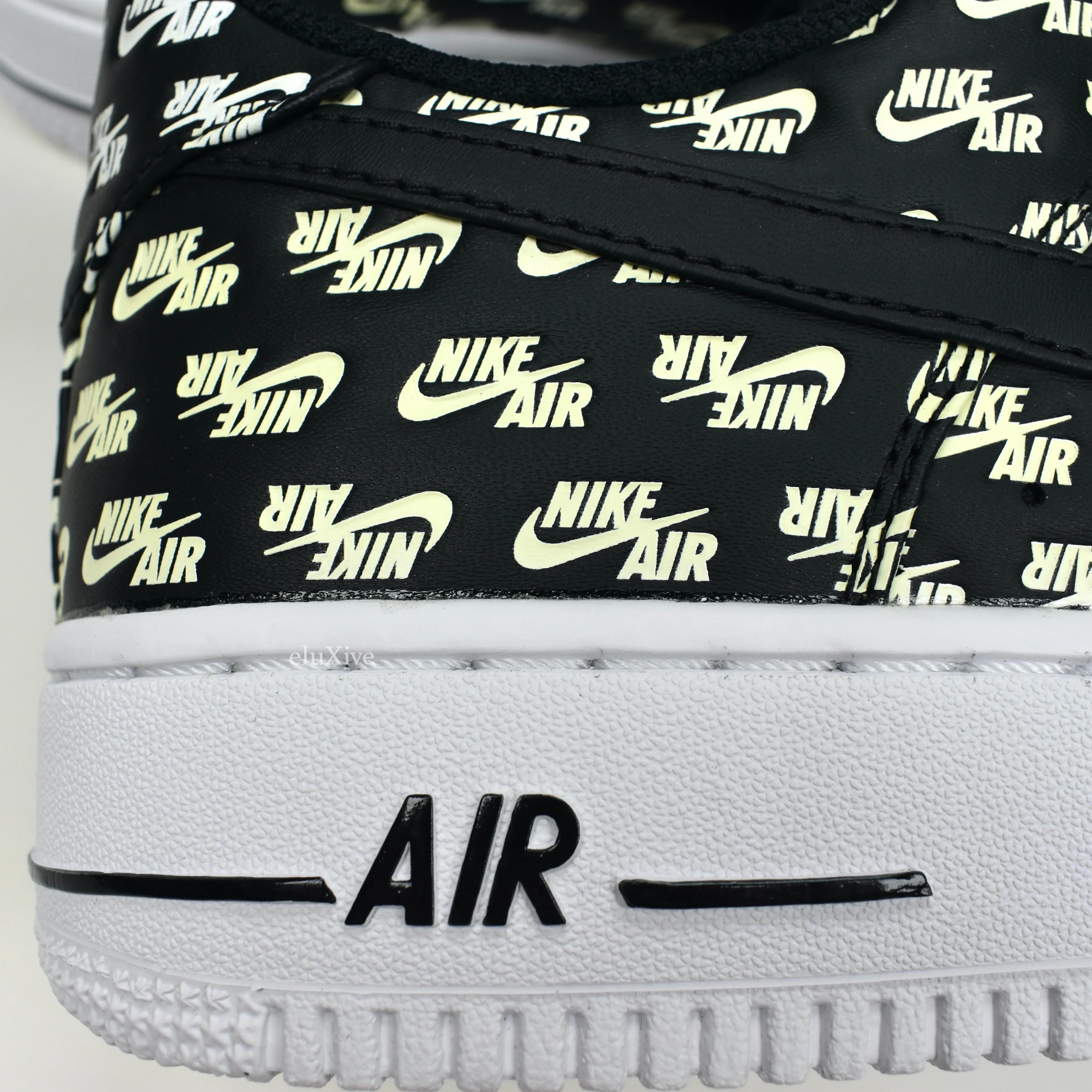 Nike - Air Force 1 '07 QS Allover Logo Print (Black)