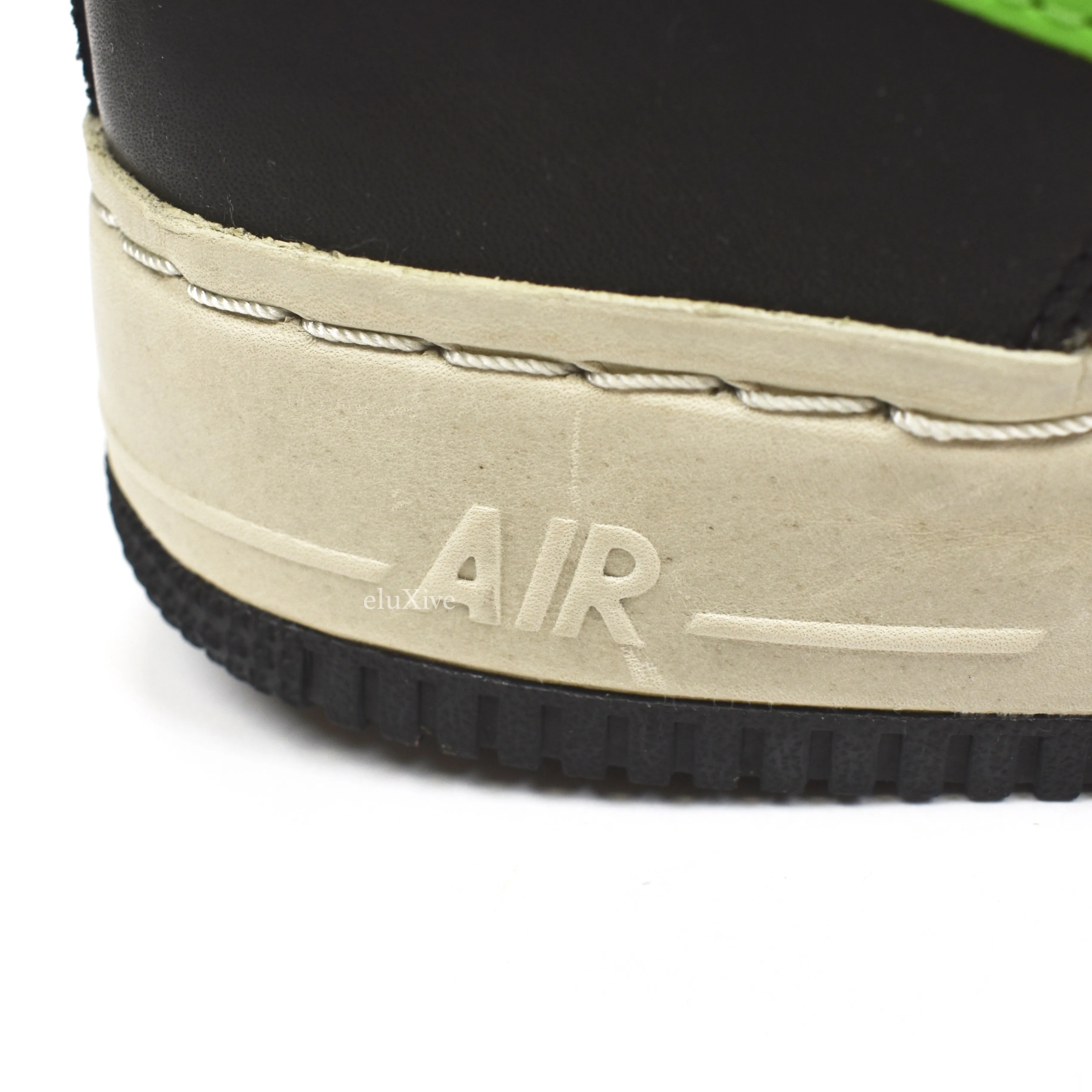 Nike x Undefeated - Air Force 1 Inside Out 'OnYourFeetKid'