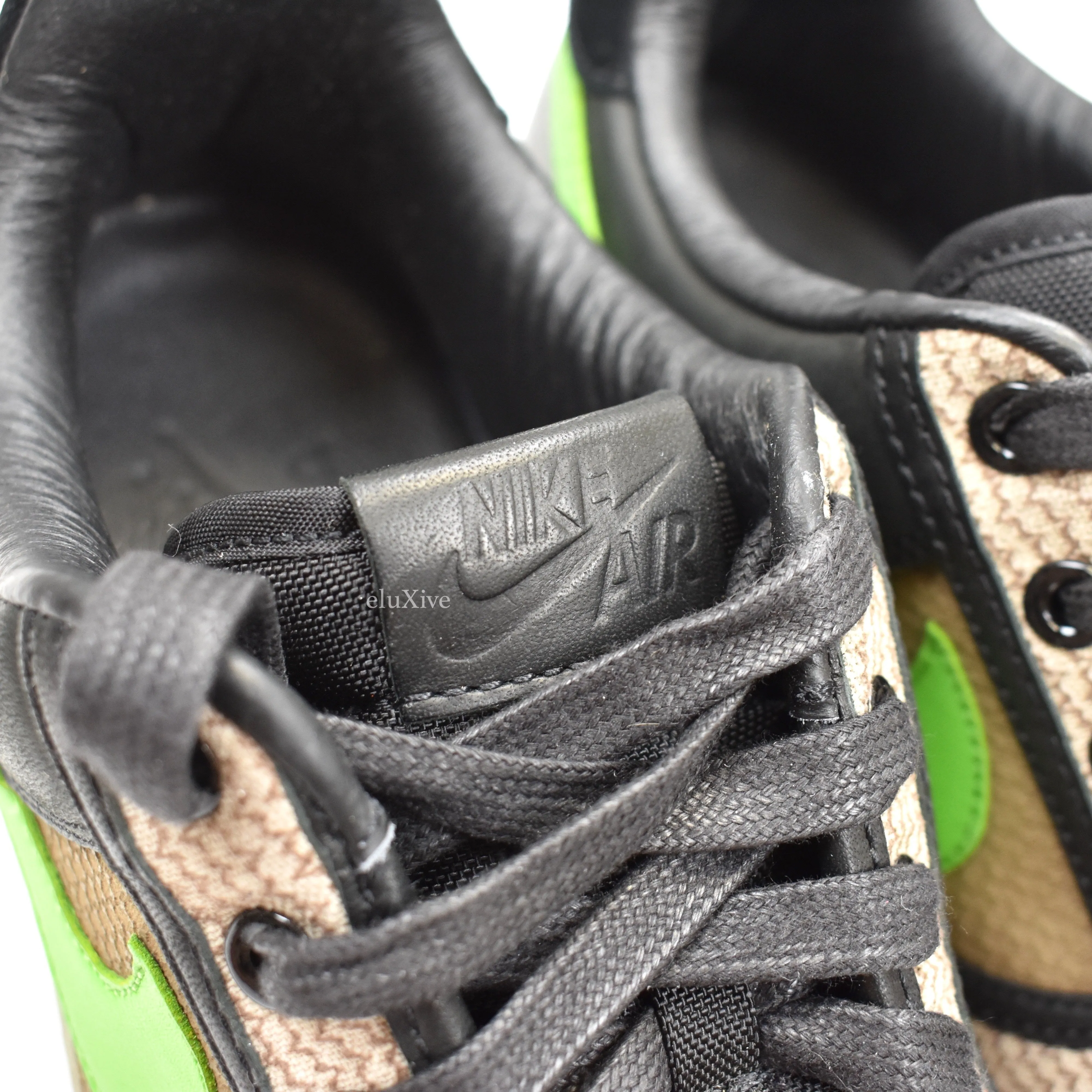 Nike x Undefeated - Air Force 1 Inside Out 'OnYourFeetKid'