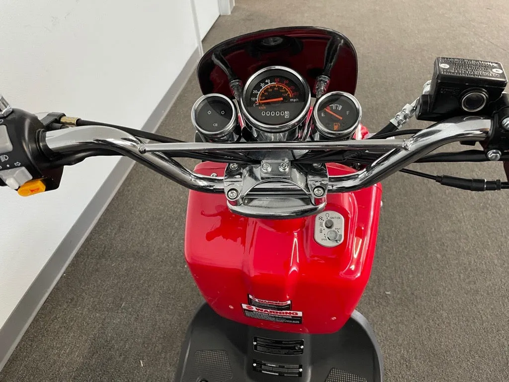 Outback Road Warrior 150cc Scooter [Not CA Legal]