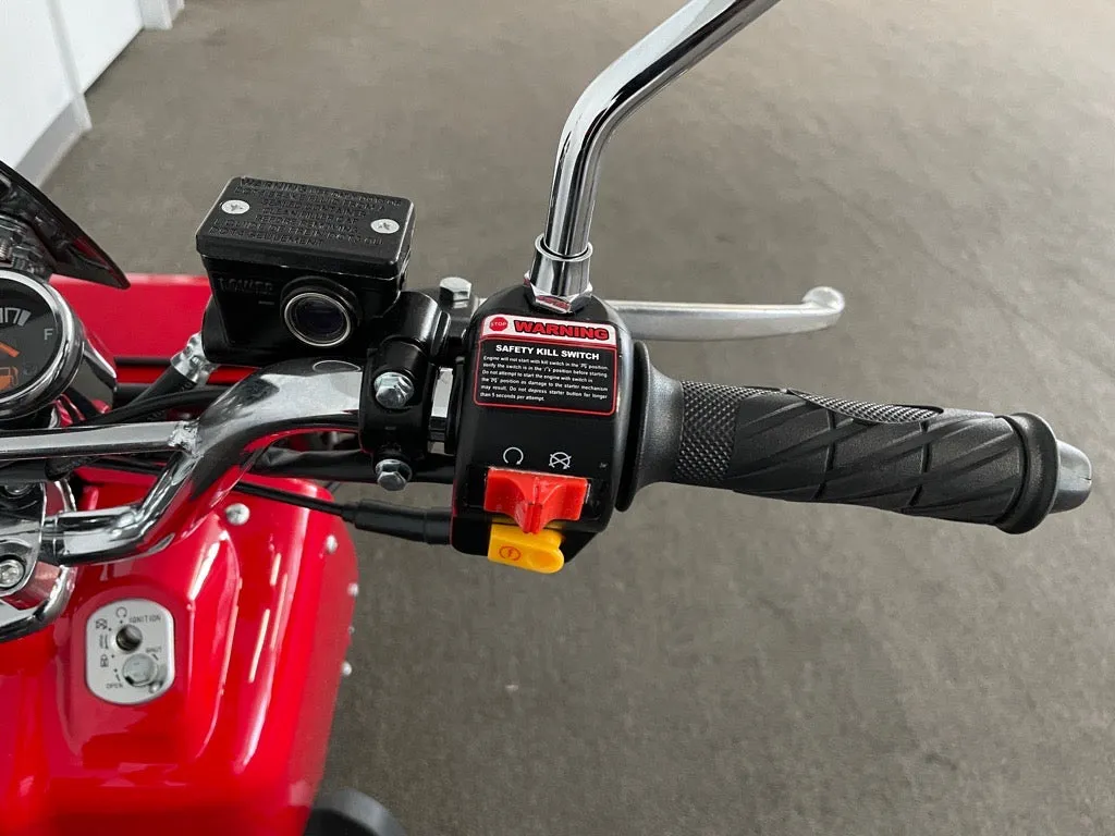 Outback Road Warrior 150cc Scooter [Not CA Legal]