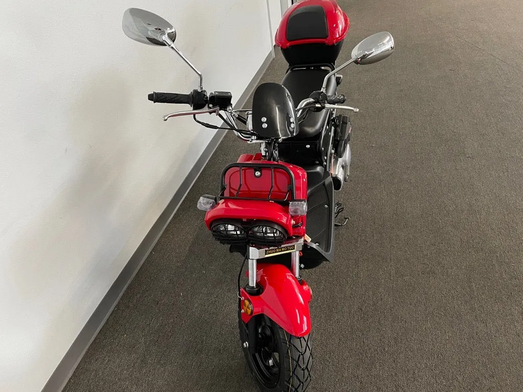 Outback Road Warrior 150cc Scooter [Not CA Legal]