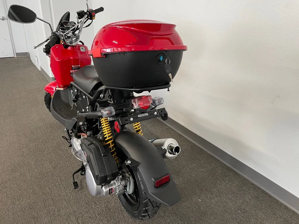 Outback Road Warrior 150cc Scooter [Not CA Legal]