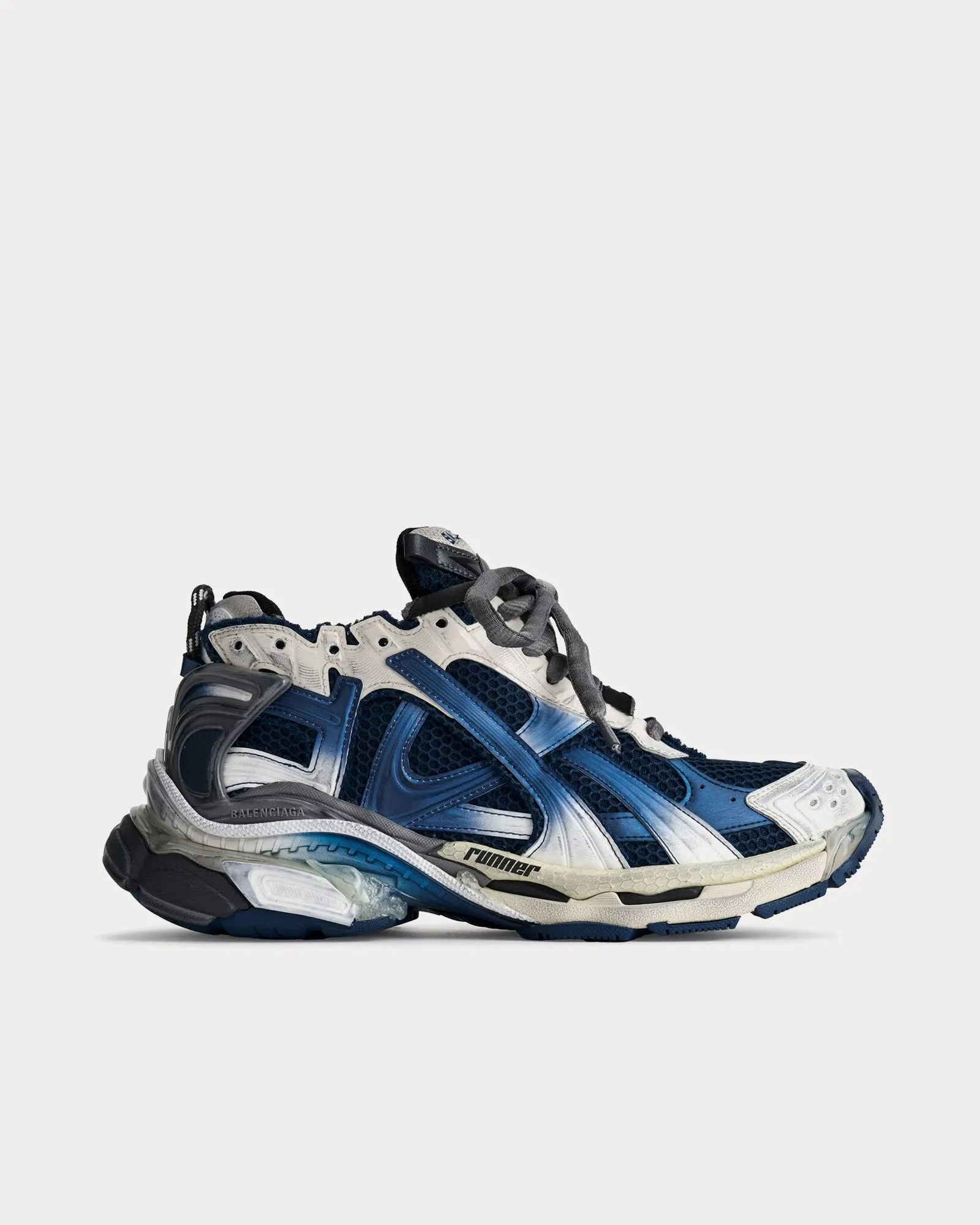 Runner Gradient Beige / Navy / Grey Low Top Sneakers