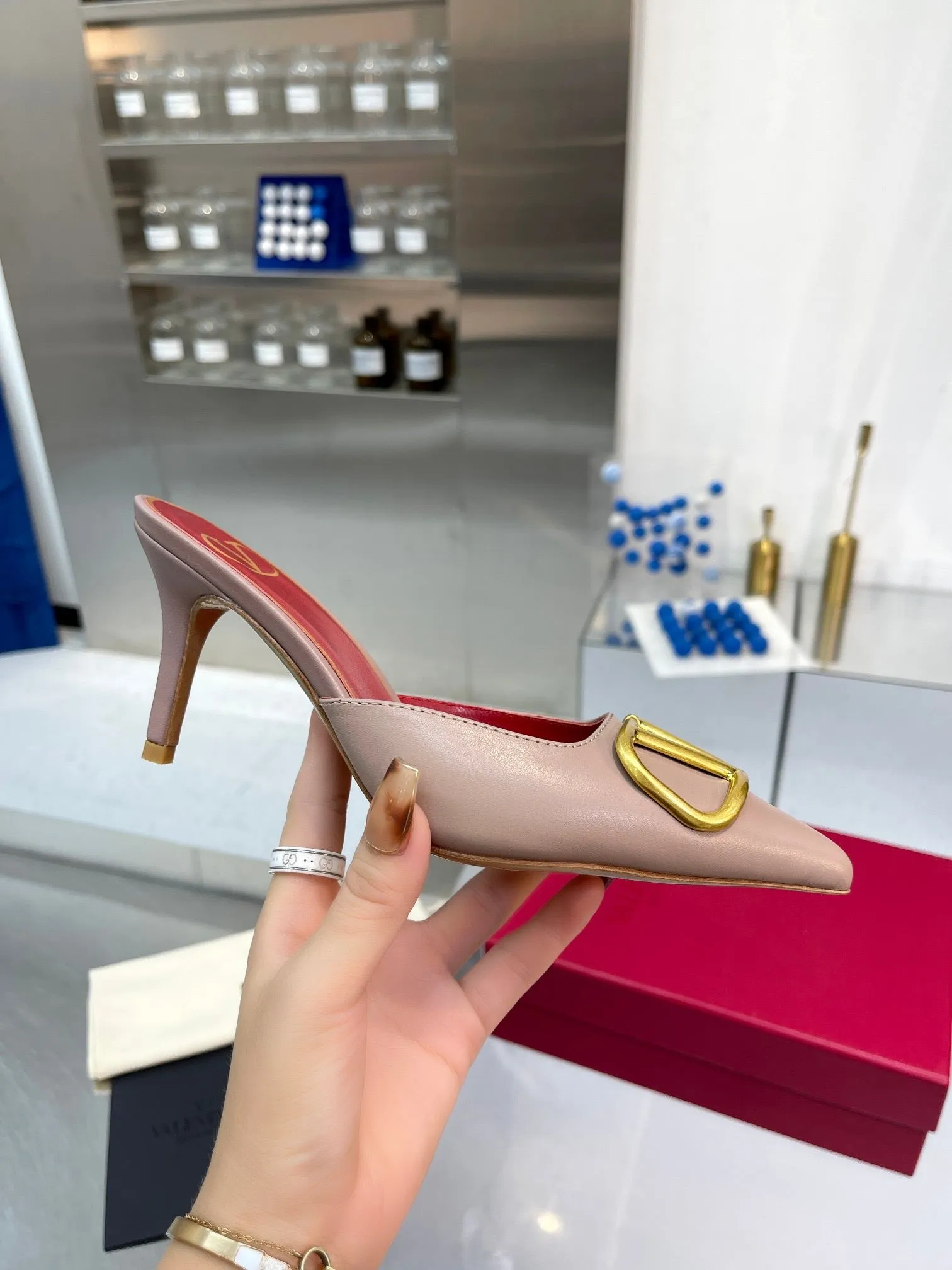 SE1102 VLOGO PUMPS 75MM /  Size5-10