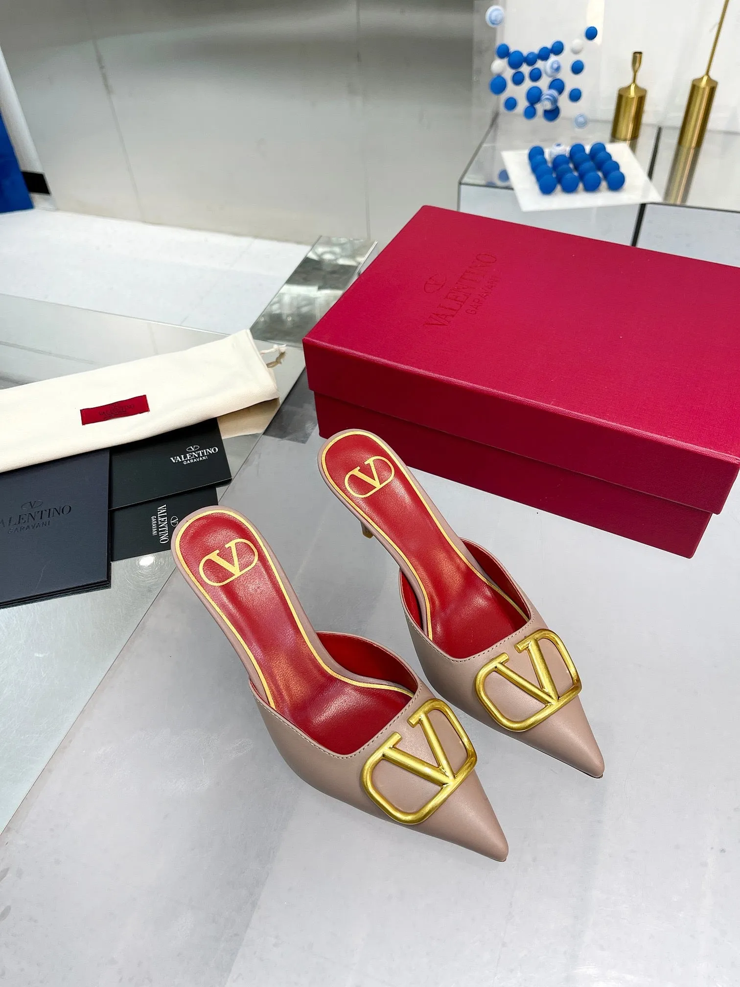 SE1102 VLOGO PUMPS 75MM /  Size5-10