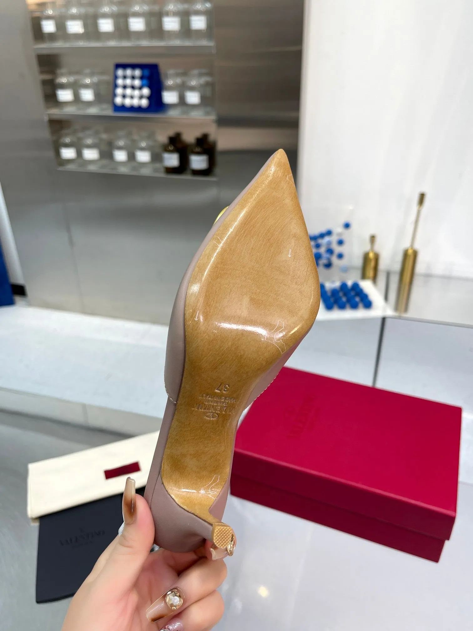SE1102 VLOGO PUMPS 75MM /  Size5-10
