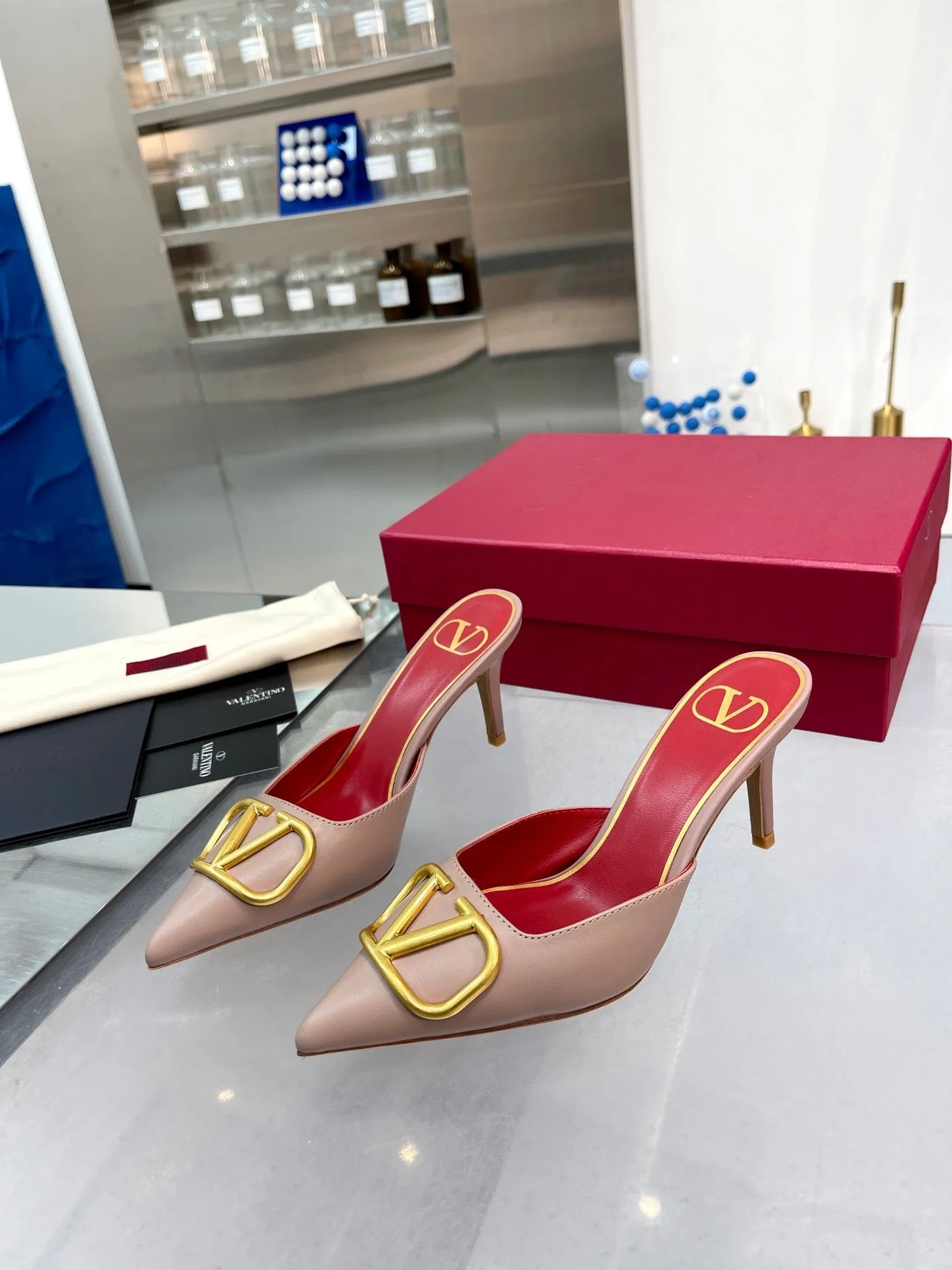 SE1102 VLOGO PUMPS 75MM /  Size5-10