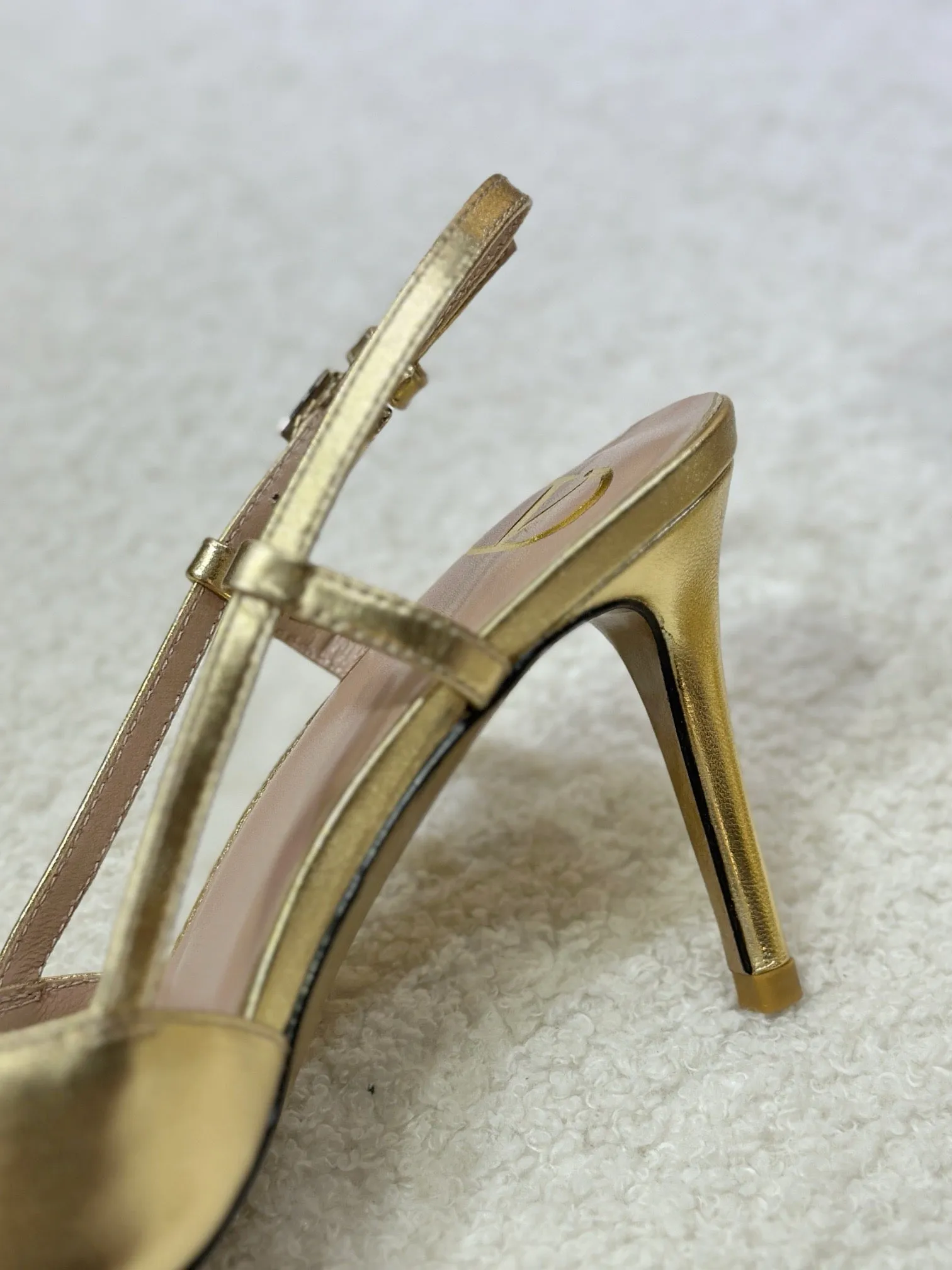 SE1539 VLOGO SIGNATURE SLINGBACK PUMP / Size5-10