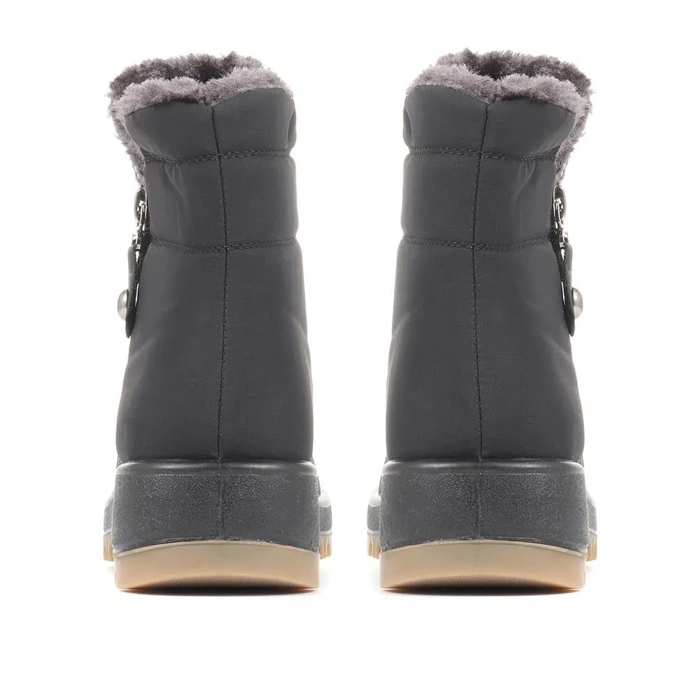 Shower Proof Padded Boots - ACADE34001 / 321 068